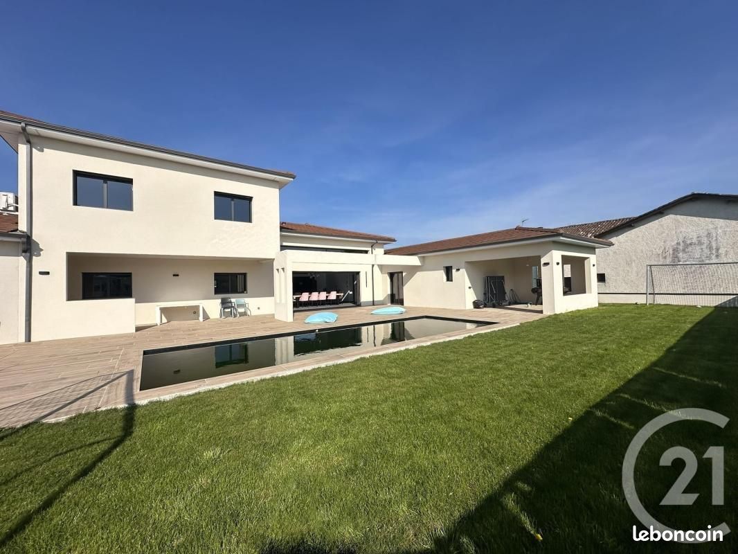 Maison 4 pièces 188 m² · à Faramans · 188 m² · 655 000 €