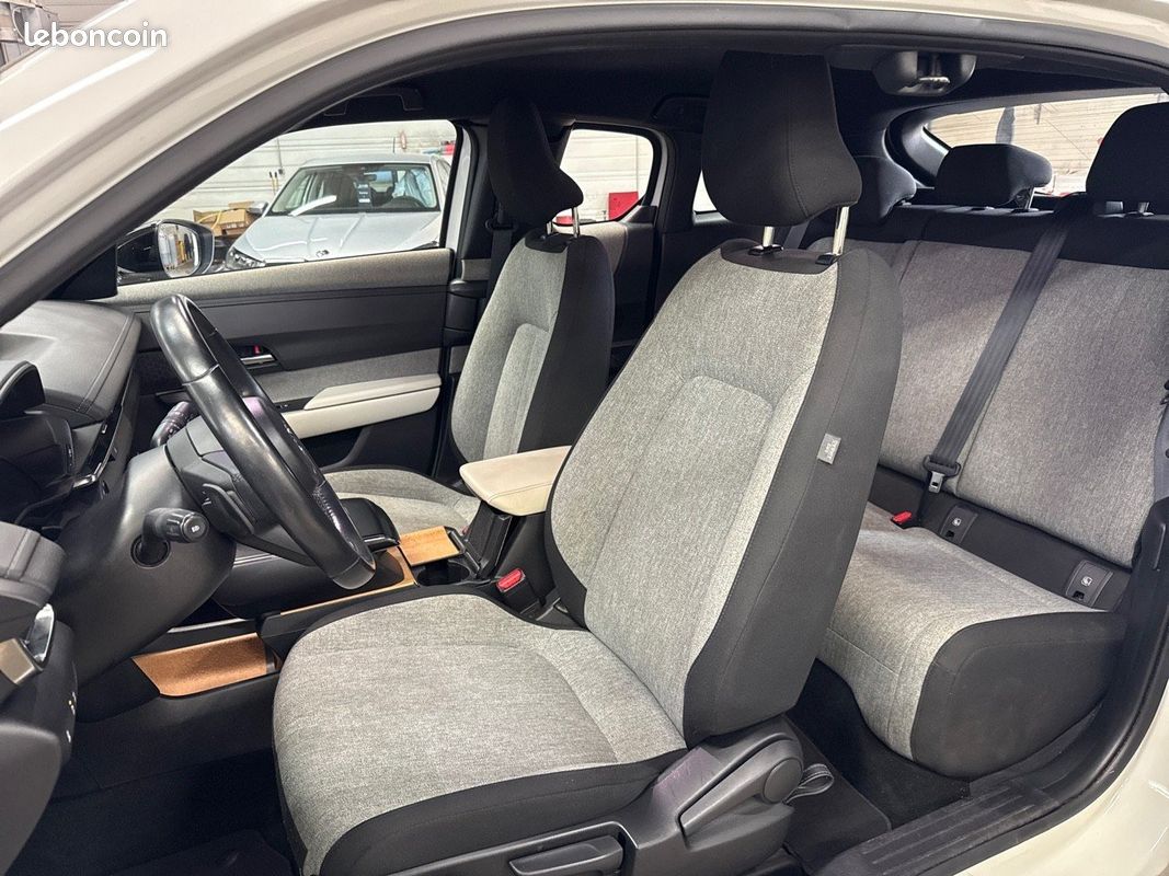 MAZDA MX-30 e-Skyactiv 145 ch MX-30 (image 16)