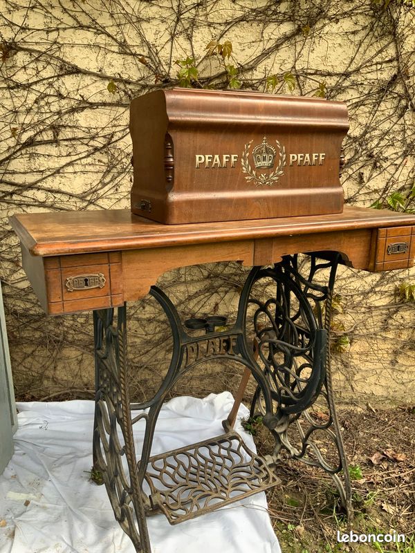 Machine à coudre 1910 PFAFF avec boîte d’outil d’origine (image 1)