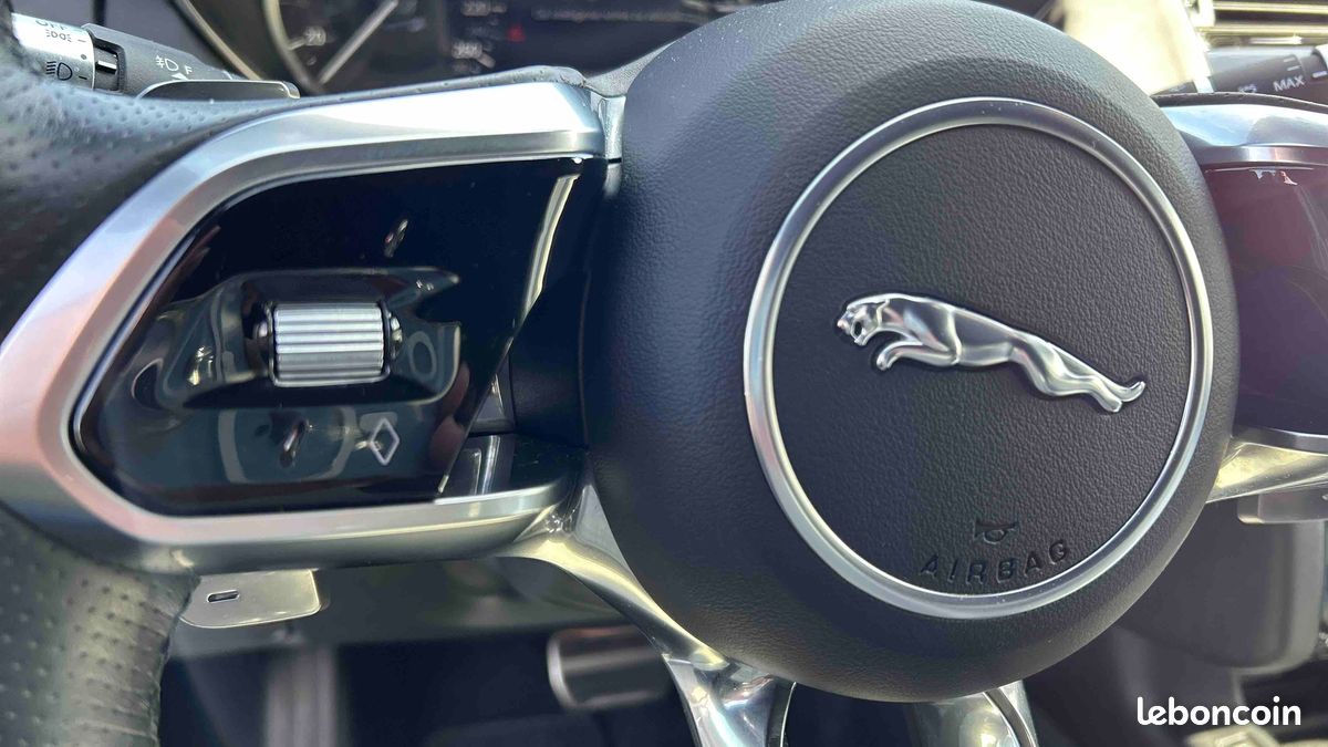 JAGUAR E-Pace P300e ch PHEV AWD BVA R-Dynamic S (image 27)