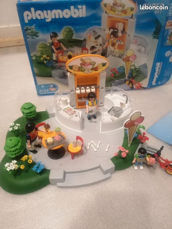 Playmobil 4134 : le marchand de glace (image 1)