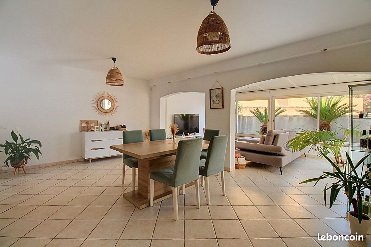 Maison 5 pièces 100 m² · à Vitrolles · 100 m² · 399 000 €