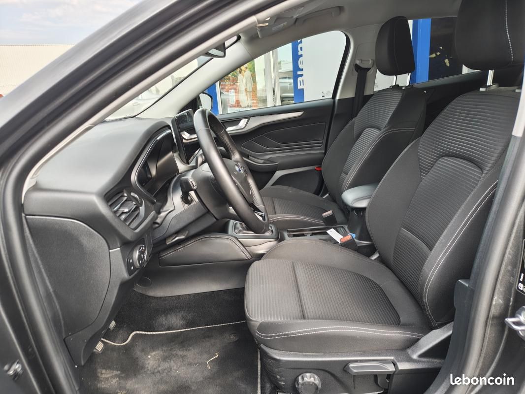 Ford Focus IV 1.0 ECOBOOST 125ch TITANIUM (image 5)