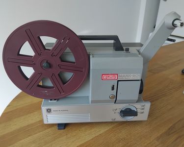 PROJECTEUR DE CINÉMA VINTAGE EUMIG P8 PHONOMATIC AUTOMATIQUE 8 MM