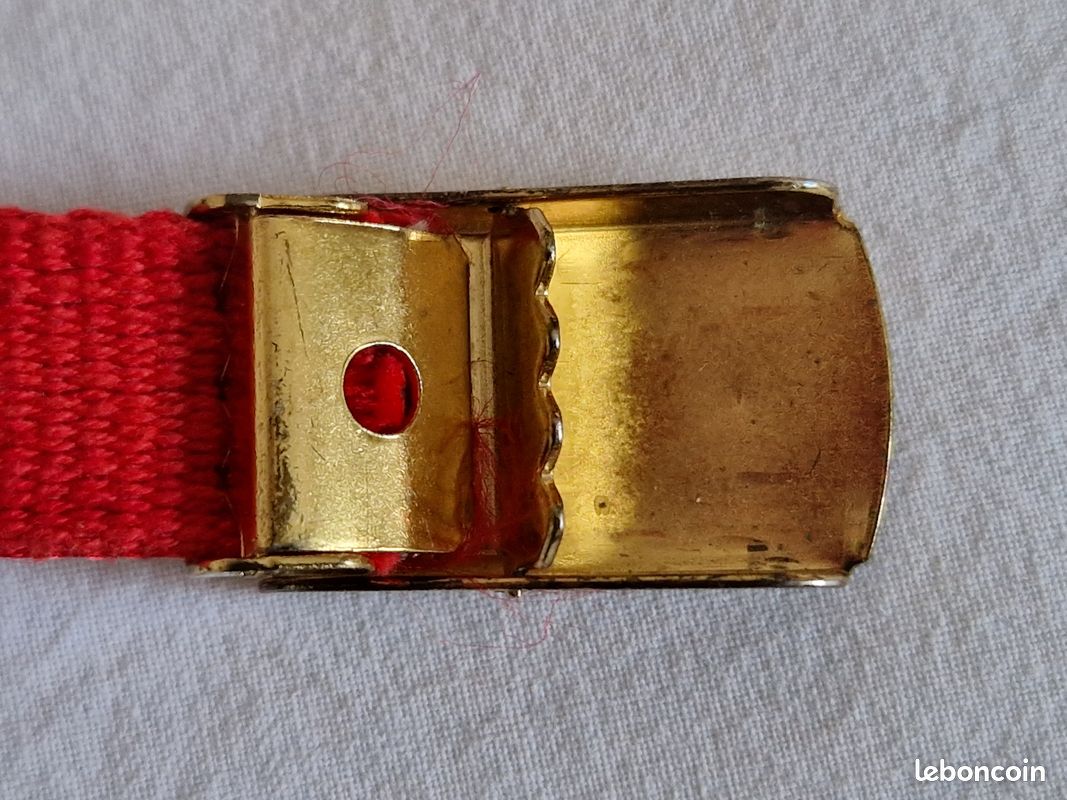 Ceinture rouge en tissu (image 4)