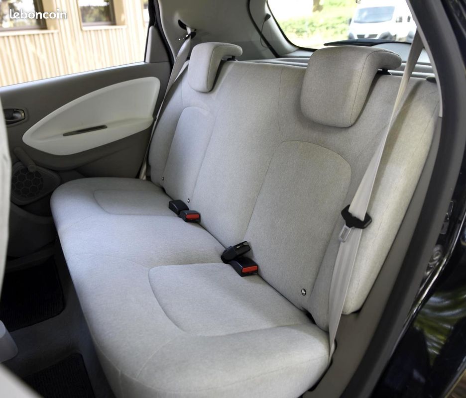 RENAULT ZOE R90 - 92ch - Finition Zen - Batterie en Location SOH 94% - Garantie 12 Mois (image 10)