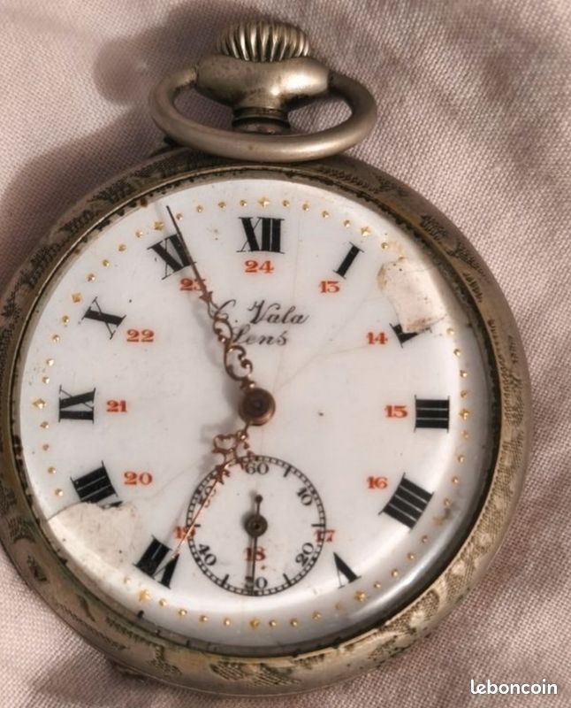 Montre à Gousset Ancienne En Argent Massif - Décor Fleur D'Iris Art Nouveau Circa 1900 - Occasion à Réviser
