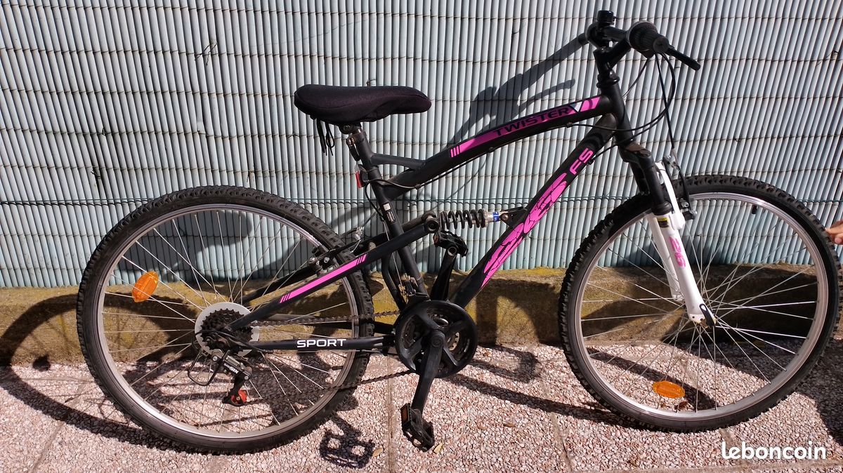 BICI 26 DISTRICT MTB DONNA 18V MATT BLACK + NEON