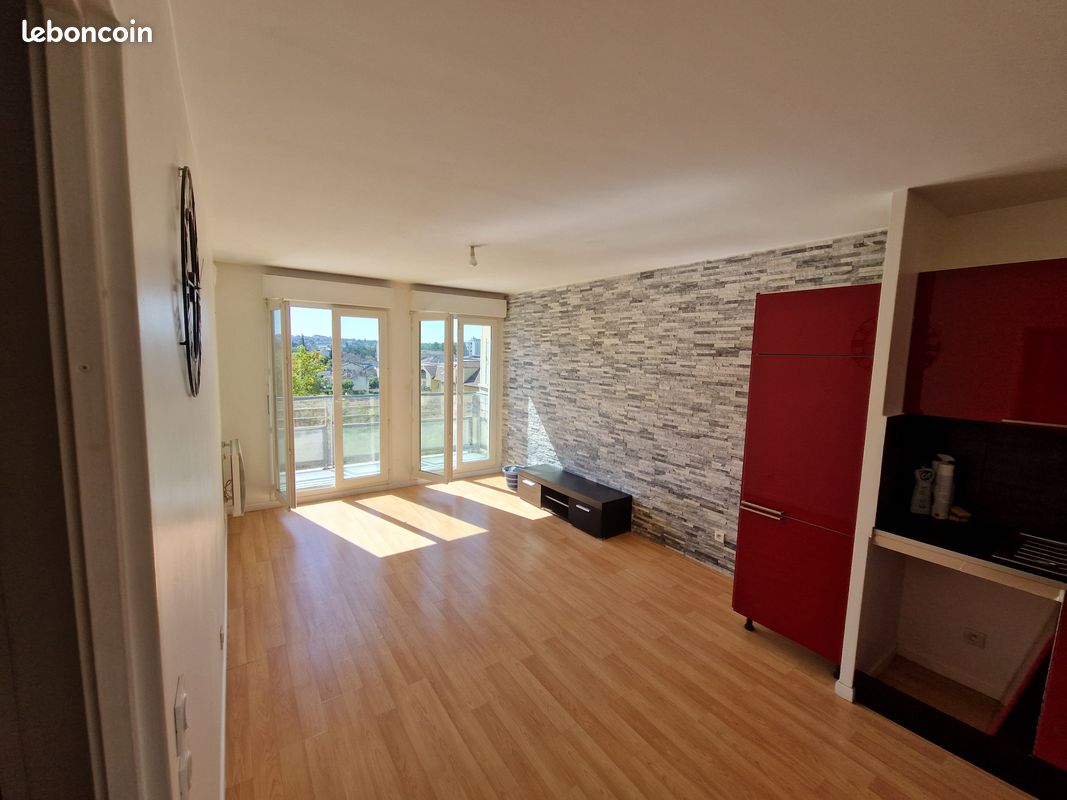 Appartement 2 pièces 45 m² · à Corbeil-Essonnes · 45 m² · 148 000 €