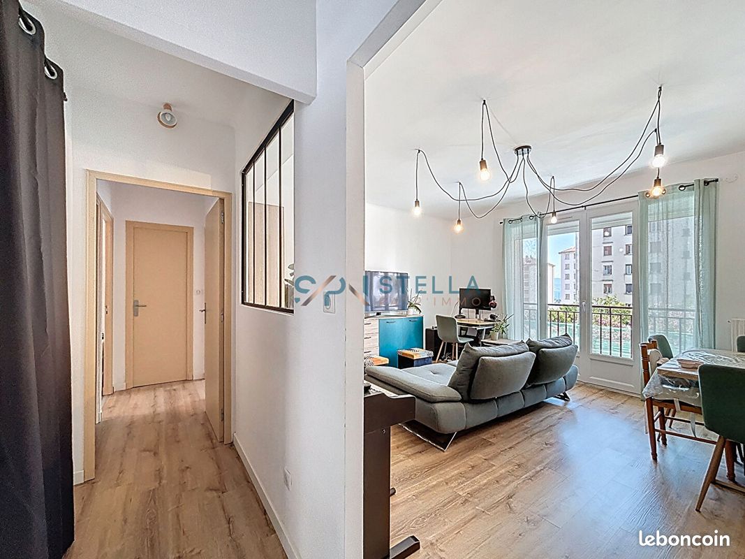 Appartement 4 pièces 82 m² · à Ajaccio · 82 m² · 1 050 €/mois