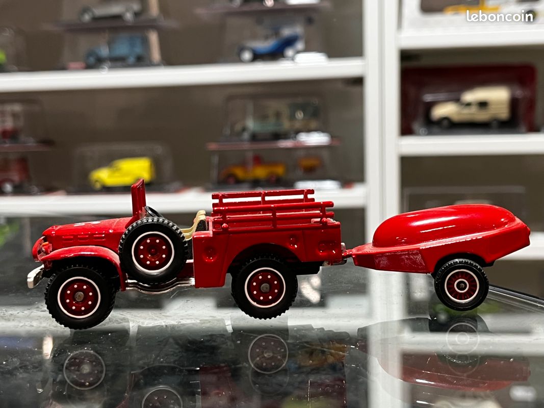 Solido - Dodge 4x4 Bâché - Avec remorque 2 essieux - Collection