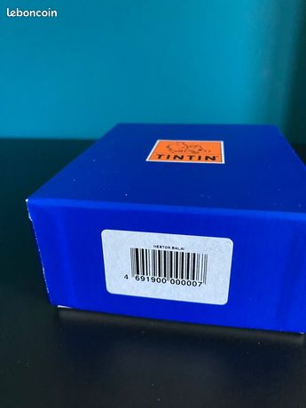 Nestor To Tray Balls Of Crystal Figurine Tintin Hergé Collection