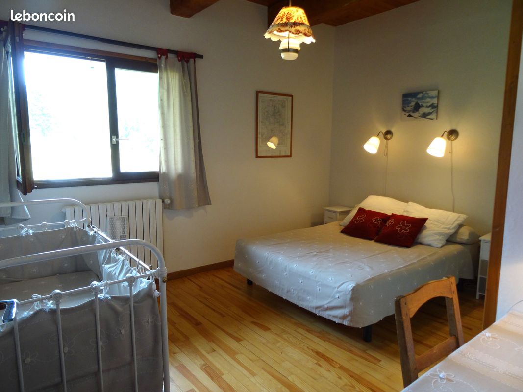 Authentique ferme savoyarde,15 à 25 couchages, été hiver proche piste de ski Valloire Savoie (image 15)