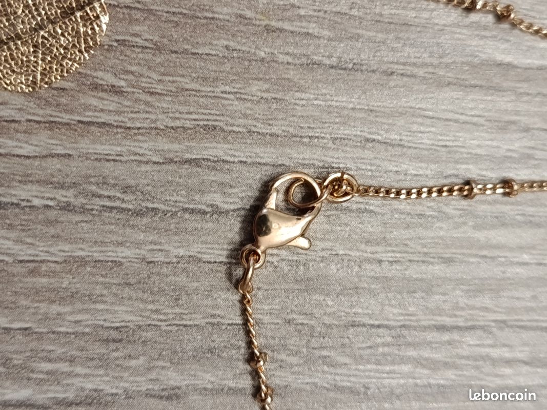 Pendentif Papyrus Egypte Plaqué Or 18k en vente B2B