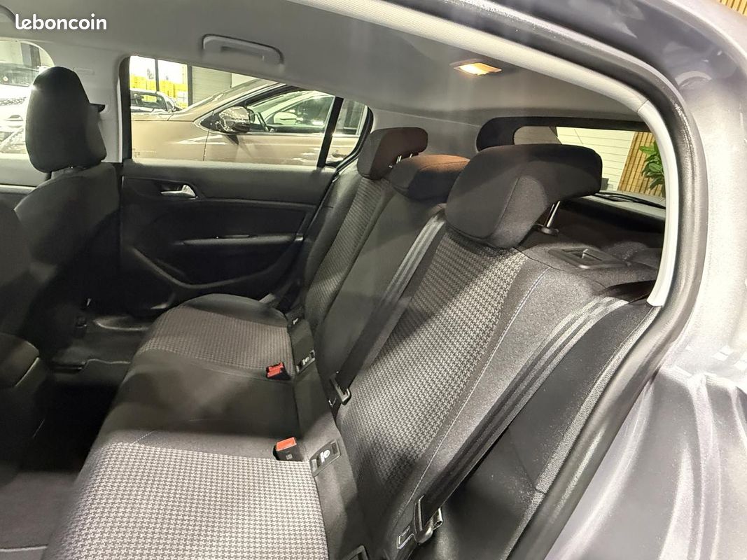 Peugeot 308 1.2 puretech 110 style start-stop (image 37)