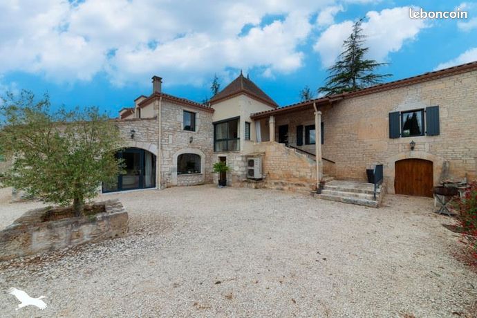 Propriété 7 pièces 294 m²