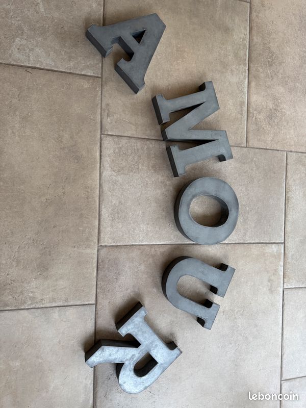 Lettres decorations (image 1)