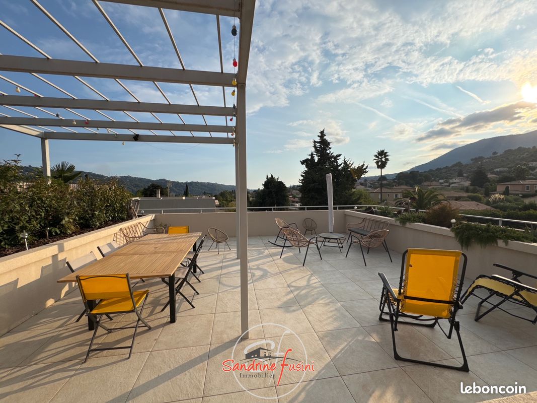 Appartement 3 pièces 79 m² · à Carros · 79 m² · 449 000 €