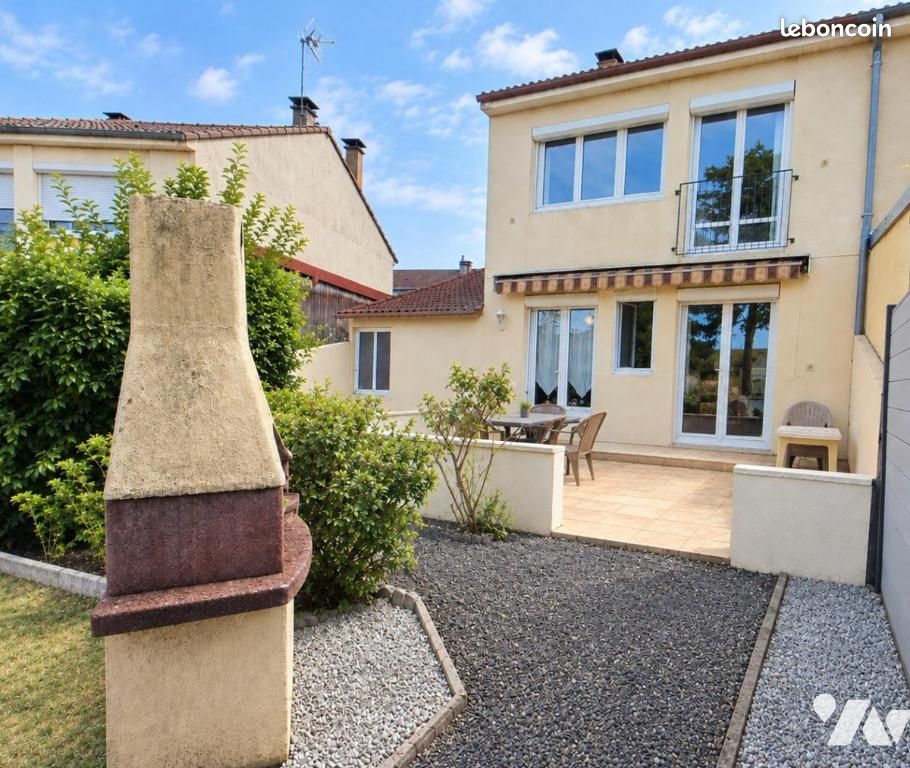 Maison 5 pièces 85 m² · à Arnage · 85 m² · 159 000 €
