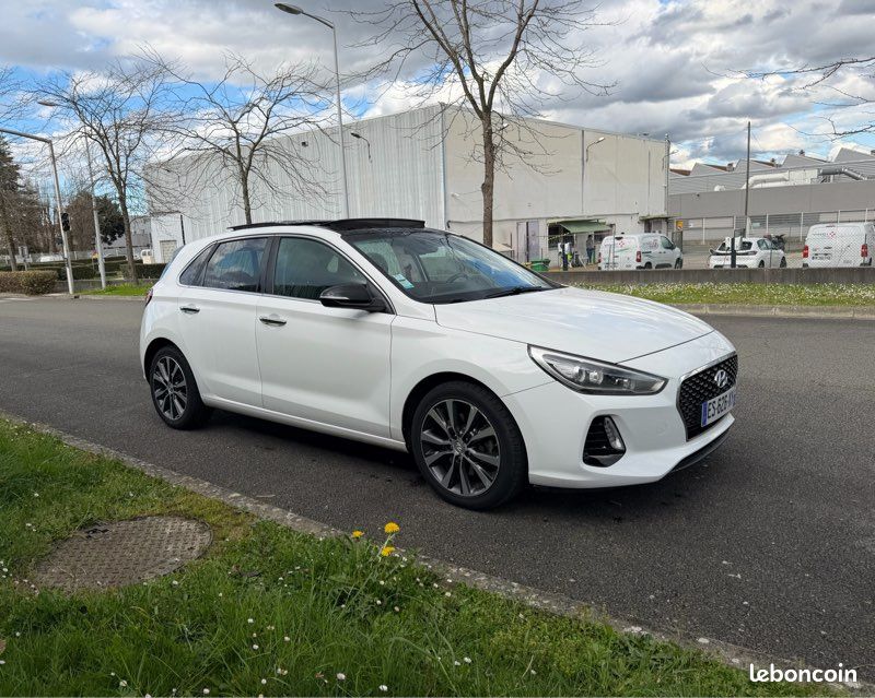 HYUNDAI i30 1.6 CRDi 136cv CREATIVE (image 4)