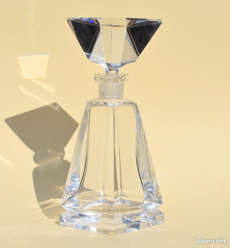 Flacon pour parfum en cristal – maison du cristal 20e siècle (image 1)