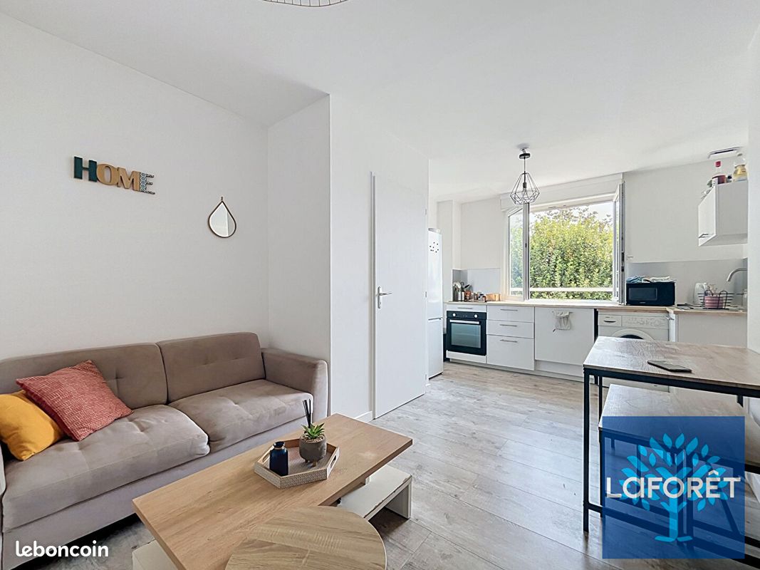 Appartement 1 pièce 9 m² · à La Roche-sur-Yon · 9 m² · 370 €/mois