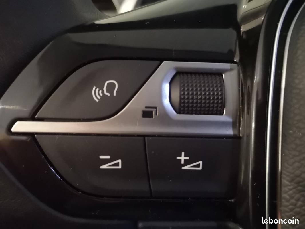 Peugeot 3008 BLUEHDI 130CH S&S EAT8 ALLURE (image 30)