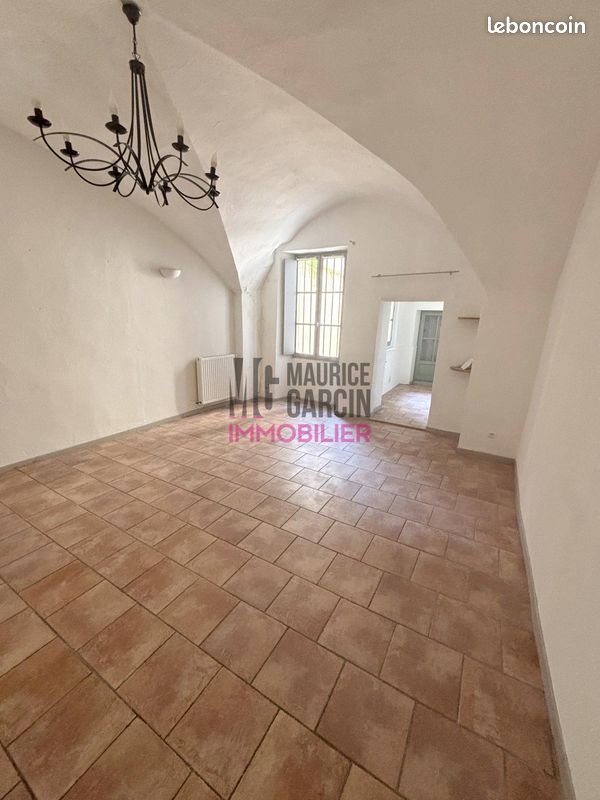 Appartement 1 pièce 36 m² · à Orange · 36 m² · 437 €