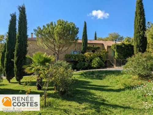 27 pièces 668 m² · à Sabran · 668 m² · 788 000 €