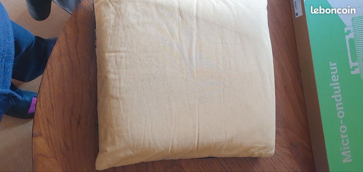 Coussin Demi-rond (traversin) Pour Table De Massage Vivezen - 66x22x12 Cm