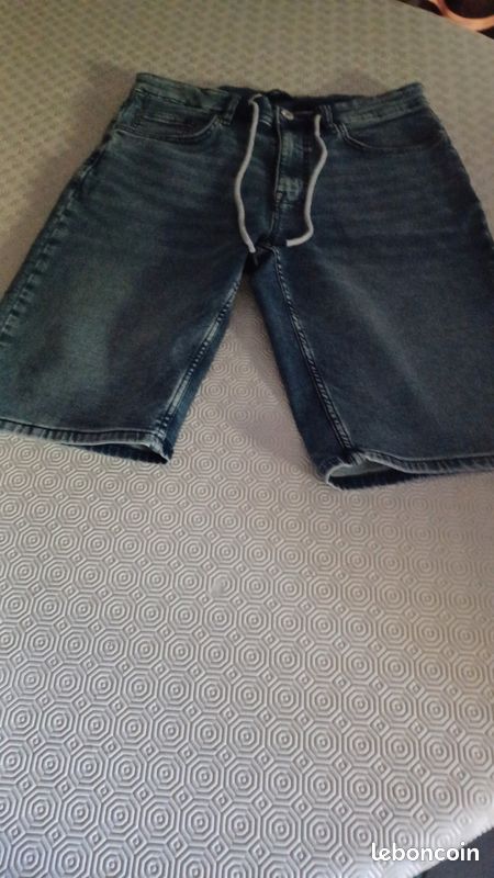 Vend bermuda homme taille 40 de marque CREEKS (image 1)