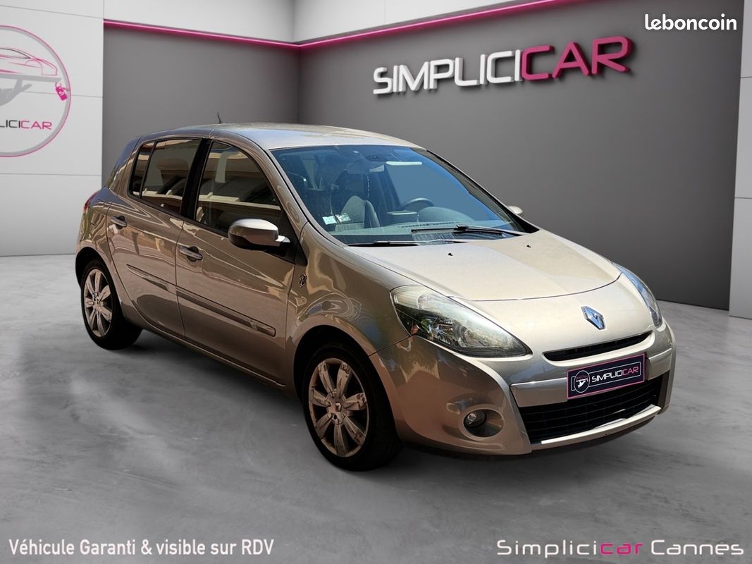 RENAULT CLIO III INITIALE 1.6 16V BA 110Ch Garantie 12 mois (image 1)