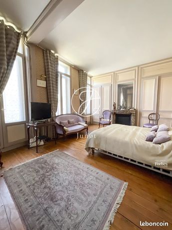 Maison 10 pièces 270 m² — 18