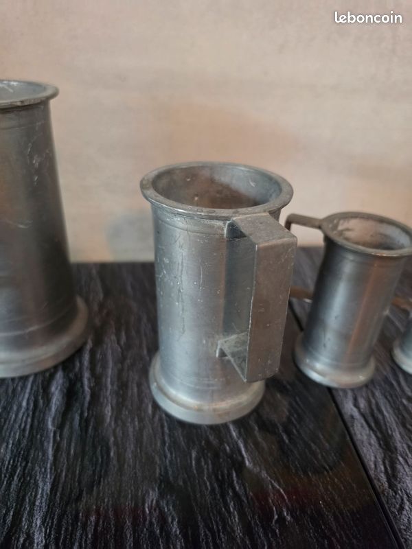 Jeu de 6 anciennes mesures de capacité en étain / Pots doseurs très bon état (image 5)