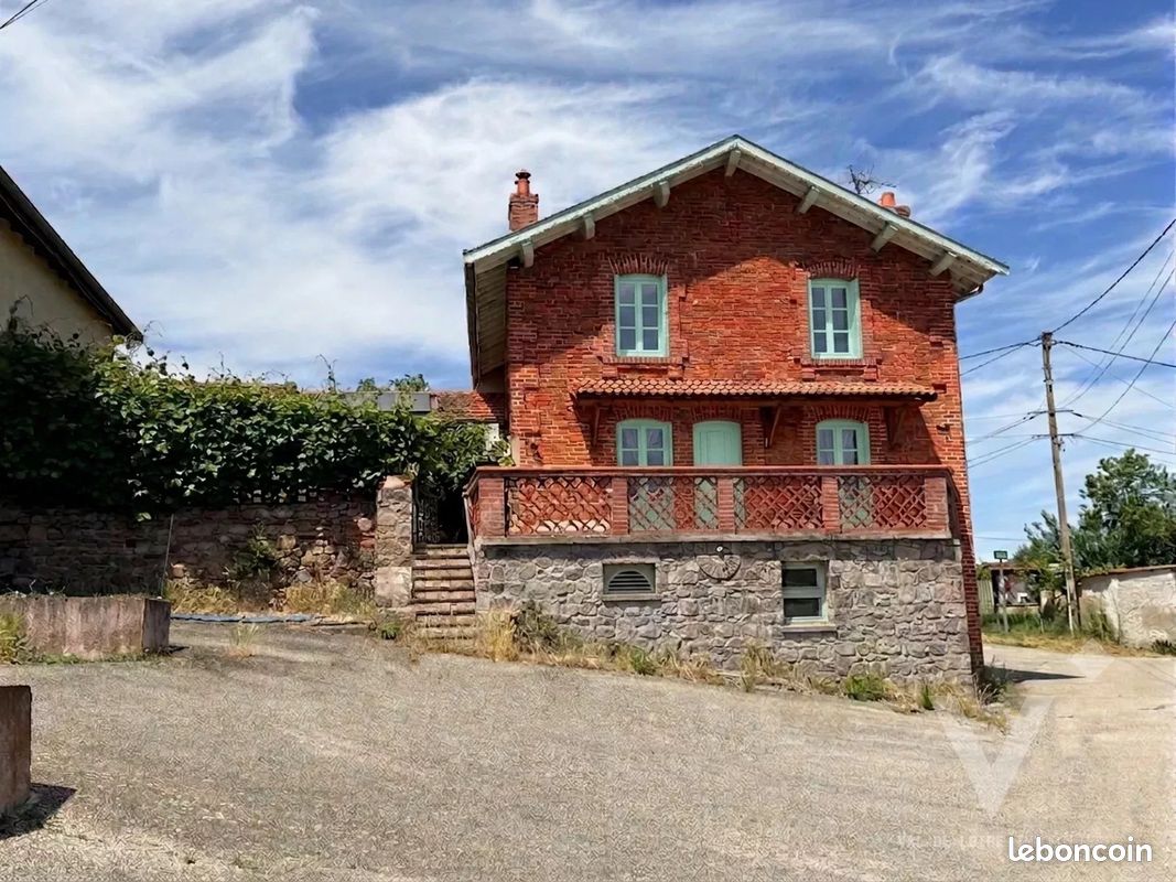 Maison 5 pièces 140 m² · à Bas-en-Basset · 140 m² · 189 000 €