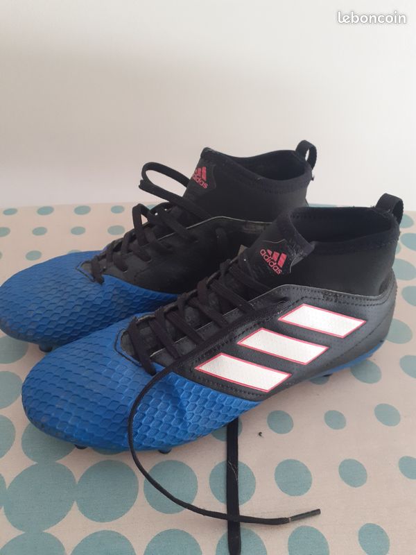Chaussures de foot taille 38 (image 1)