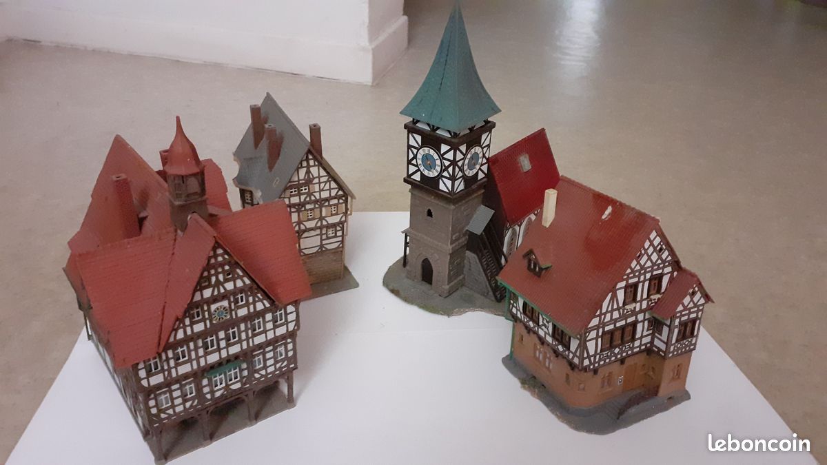 Lot 2 Maquettes VERO Ho - Gare BORSDORF + 2 Maisons à Colombages - Complets - Occasion