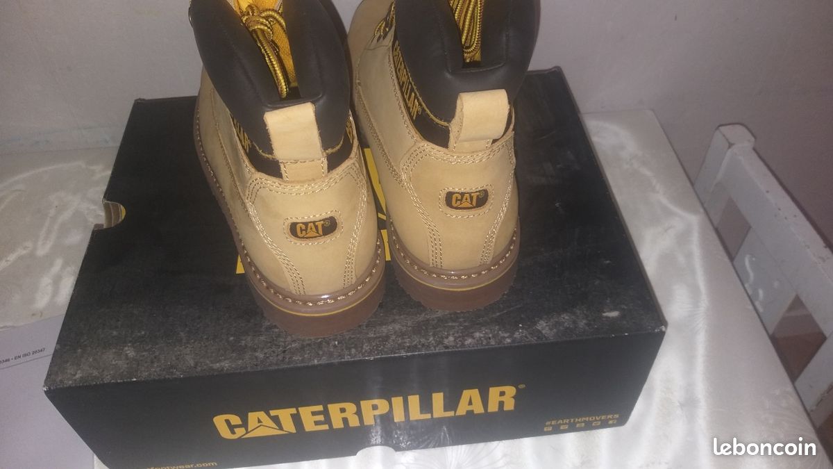 Chaussures Caterpillar taille 43 (image 6)