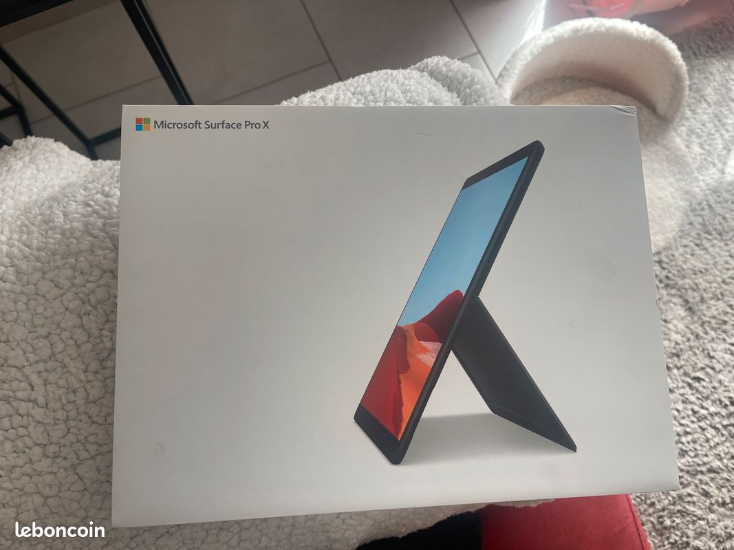 Surface Pro X (image 6)