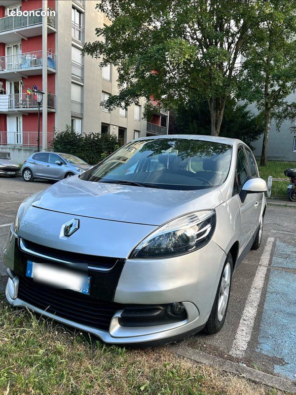 Renault Scénic III 1.5 dCi 110 eco2 DYNAMIQUE (image 1)