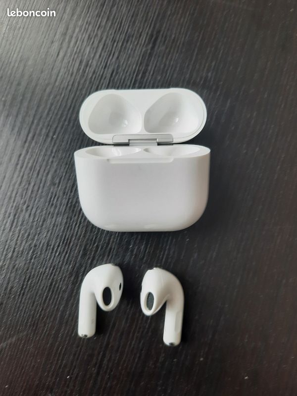 AirPods 4 (ANC) (image 2)