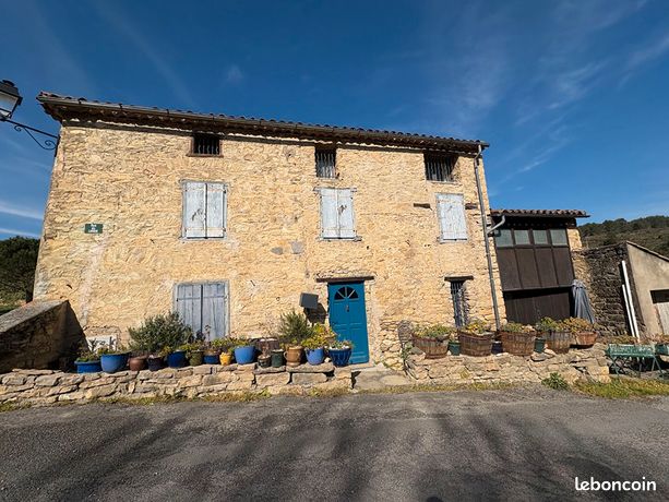 Propriété 14 pièces 338 m²