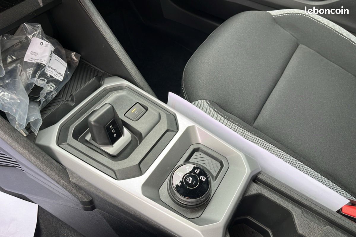 Dacia Duster ECO-G 120 BVA JOURNEY PK CITY -4% (image 11)