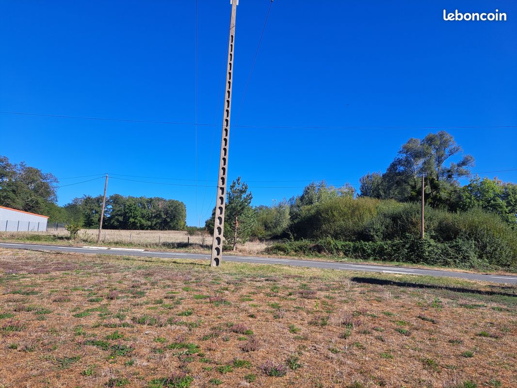 Terrrain a batir · à La Guerche-sur-l'Aubois · 30 000 €
