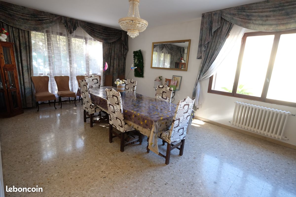 Maison 7 pièces 230 m² · à Marseille · 230 m² · 440 000 €