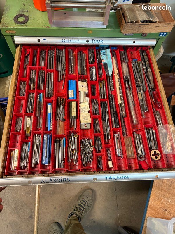 Atelier d’usinage complet – Tour Schaublin 102 + Fraiseuse + Très gros lot d’outillage (image 4)