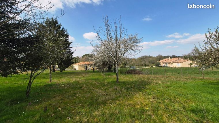 Terrain 850 m² Eglise Neuve De Vergt