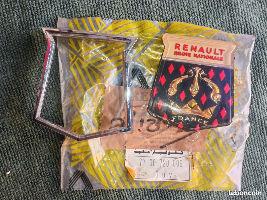 Logo de capot Renault Dauphine Floride Caravelle neuf d'epoque (image 1)