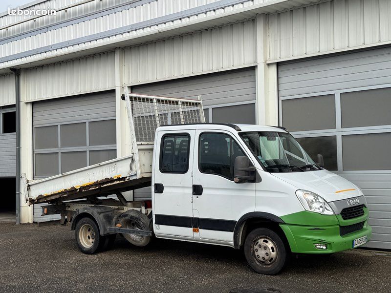 Iveco Daily Benne 2.3l 126ch 7 places (image 3)