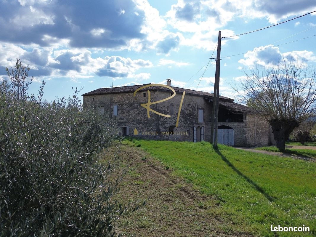 Maison 5 pièces 120 m² · à Saint-Jean-de-Maruéjols-Et-Avéjan · 120 m² · 385 000 €